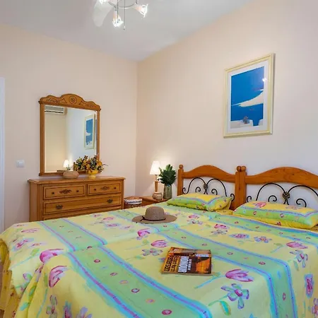 Villa La Roca - Plusholidays *